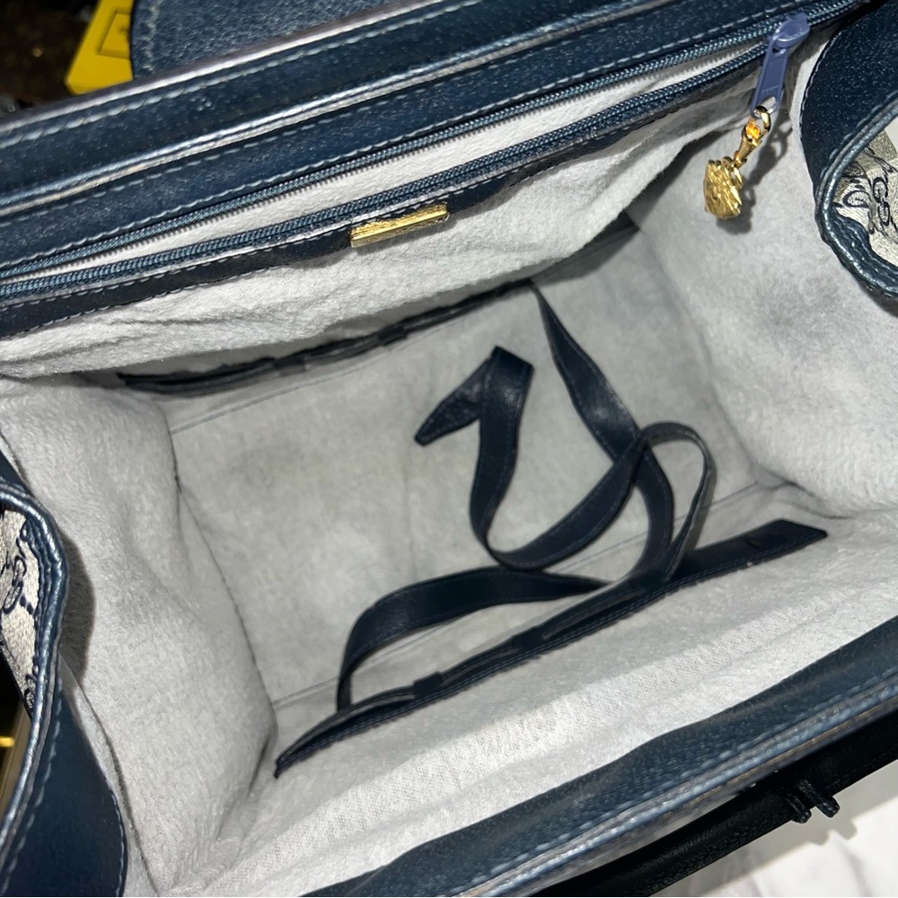 Vintage Gucci | Navy Train Case Luggage Bag - Picture 5 of 17